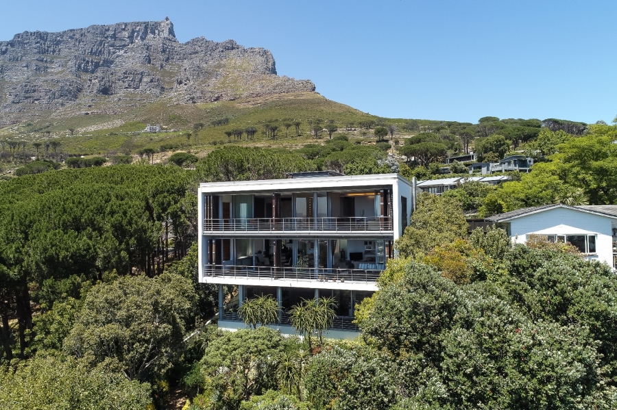 To Let 4 Bedroom Property for Rent in Higgovale Western Cape